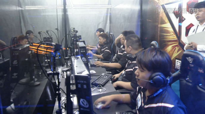 赛计划与坚 赛计划与坚